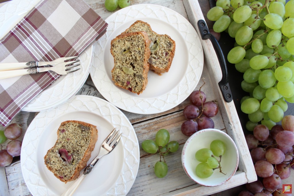 Poppy Seed Cake with Grapes