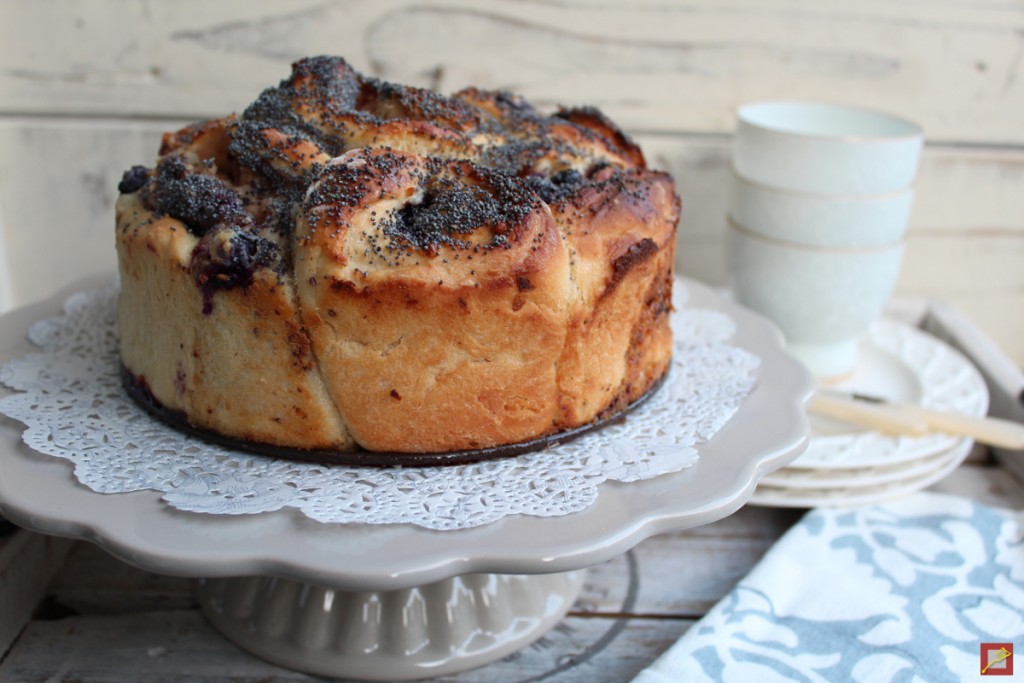 Cinnamon Roll Cake with Blueberries