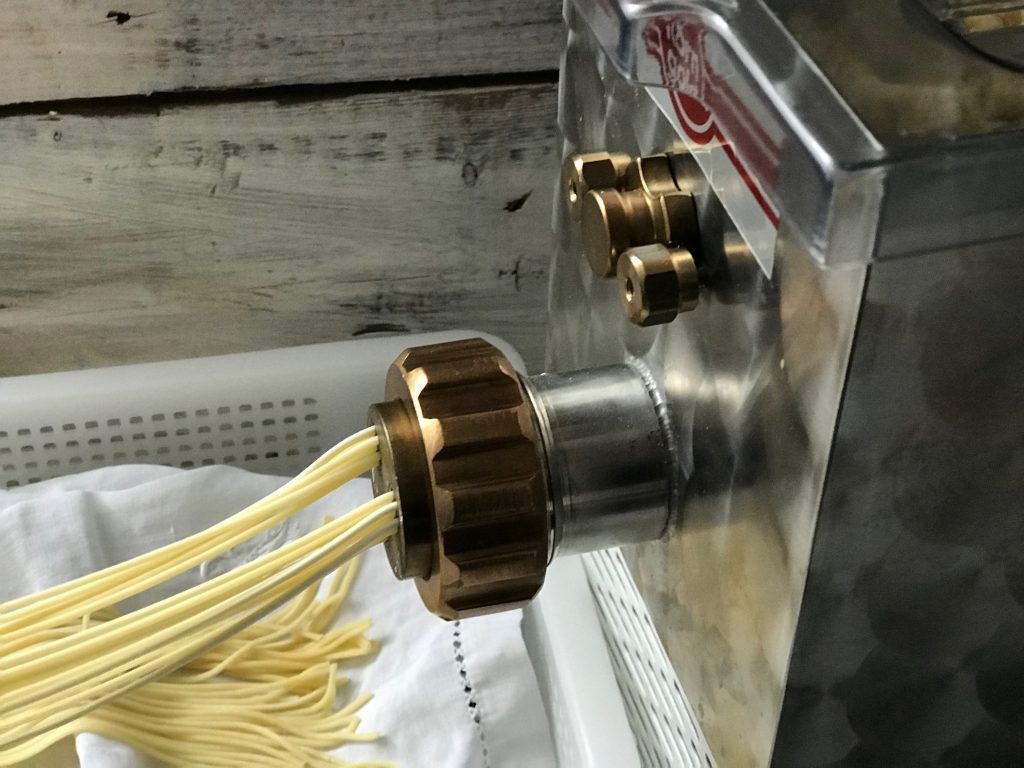 Chef's Handyman, Pastamaschine